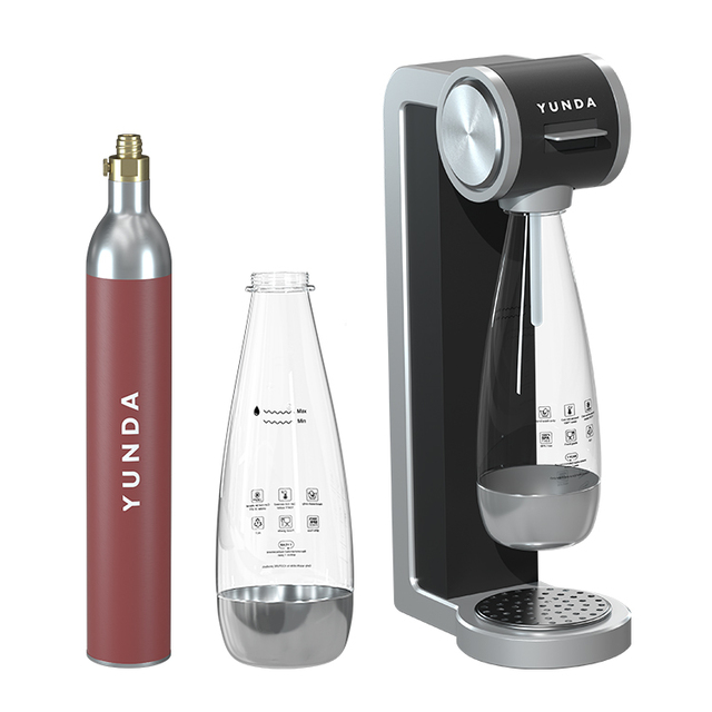 Home Food Grade CO2 Soda Water Maker Machine with PET Bottle Sparkling Water Maker