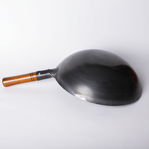 Wok Industrial <span class=keywords><strong>de</strong></span> <span class=keywords><strong>Acero</strong></span> <span class=keywords><strong>al</strong></span> Carbono Forjado a Mano, con Base <span class=keywords><strong>de</strong></span> Hierro Fundido Esmaltado y Revestimiento <span class=keywords><strong>de</strong></span> Madera, Ecológico, Capacidad <span class=keywords><strong>de</strong></span> 18L, Utensilios <span class=keywords><strong>de</strong></span> <span class=keywords><strong>Cocina</strong></span> - Product Image 4