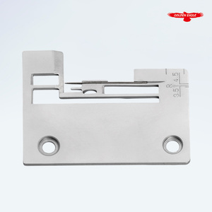Placa de Agujas Golden Eagle 550445-452 <span class=keywords><strong>para</strong></span> Máquinas de Coser <span class=keywords><strong>Overlock</strong></span> de Cinco <span class=keywords><strong>Hilos</strong></span> Serie 14U de <span class=keywords><strong>Singer</strong></span> - Product Image 5