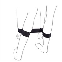 Jouets BDSM : Barre d'écartement pour fesses avec menottes pour mains et chevilles, réglables et recouvertes d'un revêtement doux