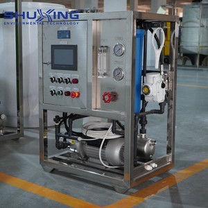 Usine de dessalement d'<span class=keywords><strong>eau</strong></span> FRP SWRO Petit purificateur d'<span class=keywords><strong>eau</strong></span> <span class=keywords><strong>salée</strong></span> Système RO 4040 pour les applications d'<span class=keywords><strong>eau</strong></span> potable côtière - Product Image 1