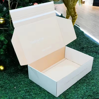Cajas de cartón corrugado con logotipo personalizado con impresión UV puntual para embalaje y envío de productos desde fabricantes de China