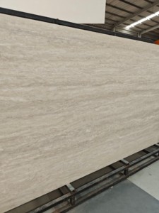 משטחי פורצלן מט בגודל 3200x1600x12 מ\\\"מ, דמוי שיש טרוורטין רומאי, במחיר מפעל לשנת 2025, למשטחי מטבח. - Product Image 2