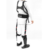 Exosquelette lombaire ergonomique pour le levage de charges lourdes en toute sécurité et les travaux de flexion prolongée dans la logistique, l'agriculture et les lignes d'assemblage