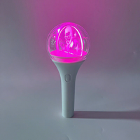 Bâtons lumineux LED pour festival de musique, logo gravé au laser personnalisé, 15 couleurs, baguette lumineuse rotative en plastique pour les fans