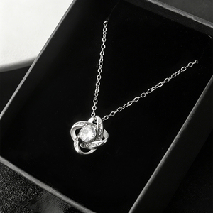 Collana Trendy per San Valentino, <span class=keywords><strong>Nodo</strong></span> d'Amore in Acciaio Inox 304 con Zirconi, Gioiello Regalo per Donne - Product Image 1