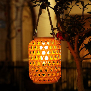 Lentera Gaya Cina Bertenaga Surya untuk Dekorasi Festival Musim Semi, Lentera Rotan untuk Balkon, Taman, Luar Ruangan C - Product Image 4