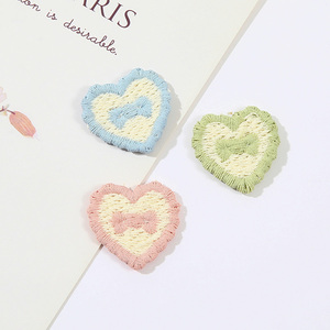 Toppe Ricamate a Forma di Cuore 3D Termoadesive a Forma di Stella 1. I numeri con asterischi non vengono considerati come risultato. 2. Parole chiave dovrebbero essere - Product Image 3