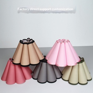 <span class=keywords><strong>Abat</strong></span>-<span class=keywords><strong>jour</strong></span> en tissu plissé artistique KD Plum Blossom pour lustres/lampes de table/lampes <span class=keywords><strong>sur</strong></span> <span class=keywords><strong>pied</strong></span> - Product Image 1