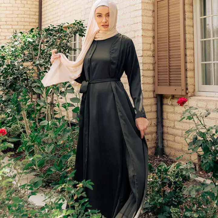 Aschulman tùy chỉnh phụ nữ thời trang bọc maxi satin abaya dài tay áo màu đen và trắng cổ điển Robe Dress