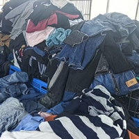 SF01 Vente en gros de vêtements d'été mixtes pour femmes, d'occasion et bon marché, de haute qualité : jupes, t-shirts, robes, jeans, pantalons à jambes larges, en vrac, de seconde main