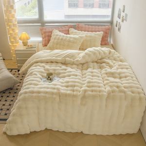 Juego de Funda Nórdica de Cuatro Piezas de Algodón Puro Teñido con Hilo, Grueso y Cálido, con Cremallera, Diseño de Dibujos Animados de <span class=keywords><strong>Invierno</strong></span> de Alta Gama, Hecho a Medida para Bodas - Product Image 2