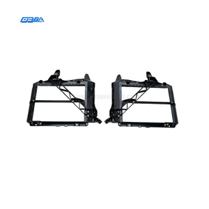 Conjunto de soporte de radiador de primera calidad 14A0308CP 14A0309CP compatible con McLaren 720S, piezas de repuesto duraderas - Product Image 1