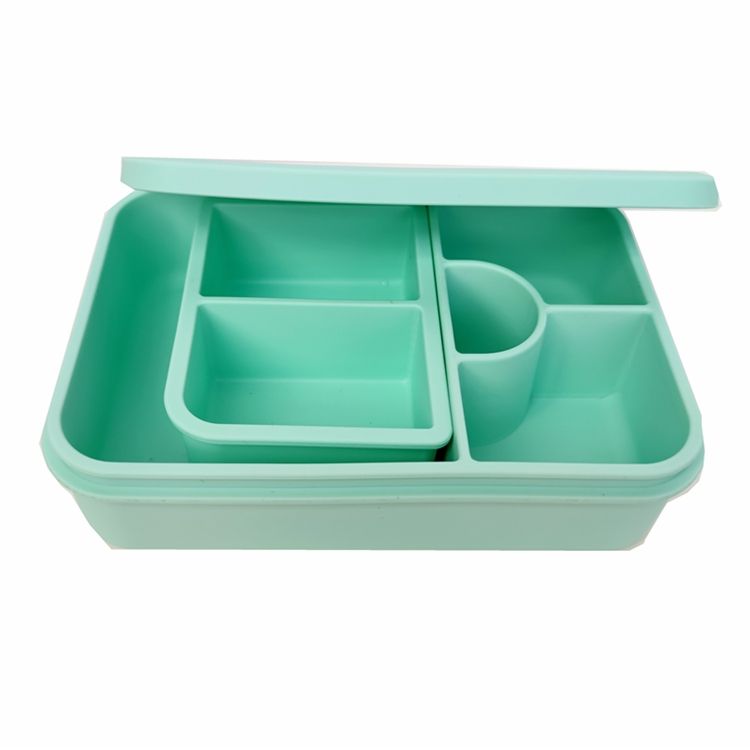 สีเขียวอ่อน