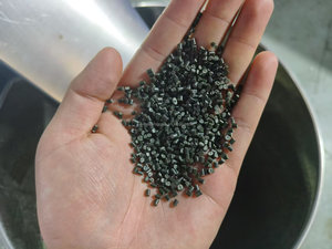 PP HDPE PC <span class=keywords><strong>PET</strong></span> PVC polystyrène EPS EVA produisant un moteur à granulés Machine de recyclage de granulateur compacteur à vis unique PLC - Product Image 3