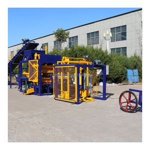 Machine <span class=keywords><strong>de</strong></span> fabrication <span class=keywords><strong>de</strong></span> blocs <span class=keywords><strong>de</strong></span> béton hydraulique entièrement automatique Qt4-15 pour pavés, bordures et briques - Product Image 5