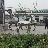 Grande sculpture de cerf en acier inoxydable poli miroir, taille réelle, art métallique moderne personnalisé, statue animale