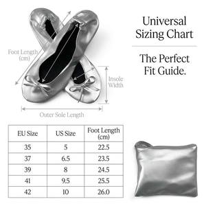 Zapatos Planos de <span class=keywords><strong>Ballet</strong></span> Plegables para Mujer con Logotipo Personalizado al por Mayor, Zapatos Metálicos Plateados Enrollables para Viaje, con Lazo Decorativo y Bolsa Portátil - Product Image 4