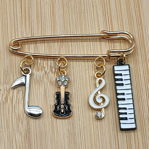 New Fashions Piano Professeur Broche <span class=keywords><strong>Pianiste</strong></span> Cadeau Guitare Notes De Musique Microphone Pendentif Bijoux Faits À La Main Nouvelle Arrivée - Product Image 3
