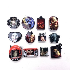 Accessori in acrilico stampati fronte-retro a tema horror per catene di cellulari e decorazioni per borse, ideali per il fai da te - Product Image 2