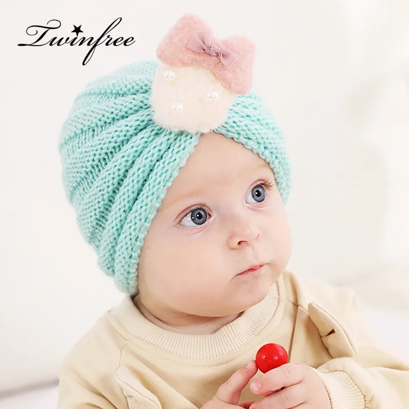 Fragola frutta perla peluche cappelli per bambini 21 colori inverno caldo lana spessa adorabili accessori carini berretto con fiocco per neonati per bambini