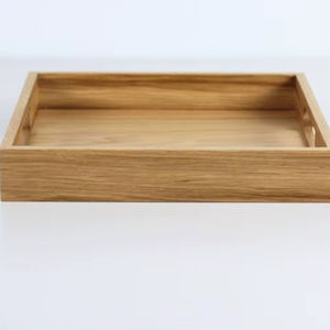 Plateau de service en bois de qualité supérieure, parfait pour les repas élégants, les occasions spéciales ou la décoration intérieure élégante, à prix avantageux - Product Image 1