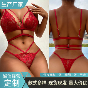 Ensemble de lingerie sexy en dentelle rouge pour femme, soutien-gorge et string, body en polyester taille basse, trois pièces - Product Image 3