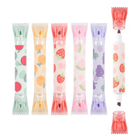 Stylo surligneur innovant mignon en plastique pour bonbons marqueur de pigment liquide parfumé aux fruits pour l'école
