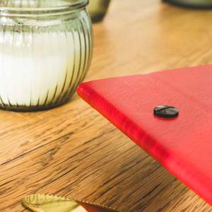 Cubierta de Menú de Cuero Sintético Rojo al por Mayor, Estilo A5, para Cafeterías, Restaurantes y Bares - Product Image 3