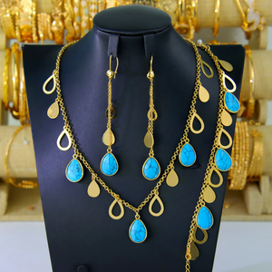 Parure de bijoux pour femme plaqué or 21 carats avec pendentif goutte d'eau et pompon, idéale pour mariage et soirée – Nouveauté tendance - Product Image 3