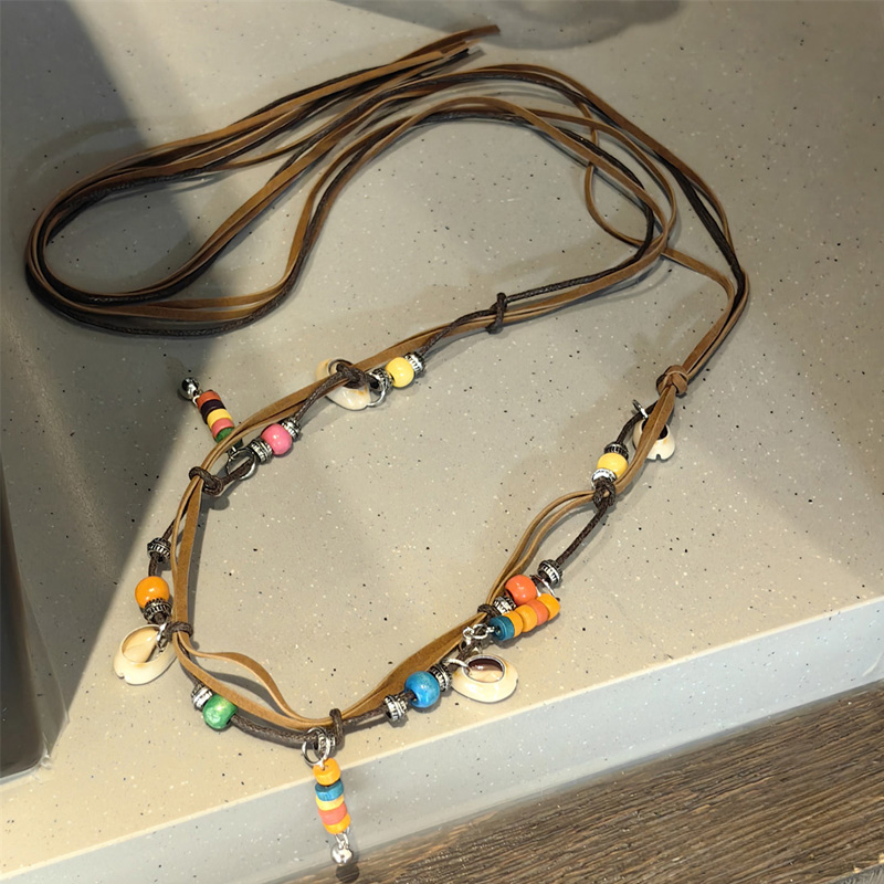 QW001 Perles colorées avec coquillages