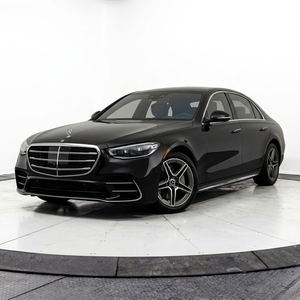 Sedán Clase S Negro 2023, Auto Usado de Lujo, Gasolina, Automático, Volante a la Izquierda - Product Image 1