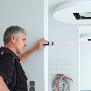 Medidor Láser Profesional <span class=keywords><strong>Bosch</strong></span> GLM4000, 0.05-40M, Medidor de Distancia Láser <span class=keywords><strong>Digital</strong></span>, Retroiluminación Automática, Almacenamiento, Telémetro Láser - Product Image 4