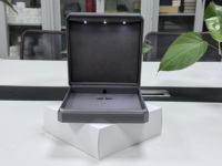 Boîte à bijoux octogonale LED grise avec logo personnalisé, étui cadeau de luxe pour bagues, emballage en gros