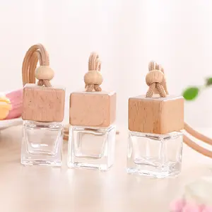 도매 핫 잘 팔리는 8 미리리터 Air Freshener 향수 Diffuser 빈 Clear 젖빛 차 걸 이식 향수 병 와 나무 캡