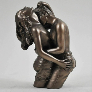 Statue de bronze grandeur nature d'un homme et d'une femme nus s'embrassant, sculpture d'amour à vendre - Product Image 4