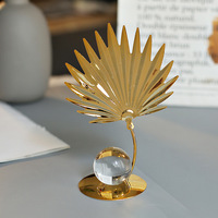 Objets décoratifs pour la maison, boule de cristal pour table de salon, plantes, arbres, sculptures en métal, feuilles artisanales