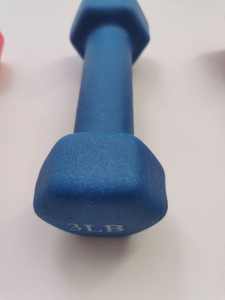 <span class=keywords><strong>Mancuernas</strong></span> hexagonales de neopreno personalizadas de alta calidad de 5 <span class=keywords><strong>kg</strong></span>, <span class=keywords><strong>8</strong></span> <span class=keywords><strong>kg</strong></span> y 10 <span class=keywords><strong>kg</strong></span>, juego de <span class=keywords><strong>mancuernas</strong></span> de hierro para fitness de mujer - Product Image 3