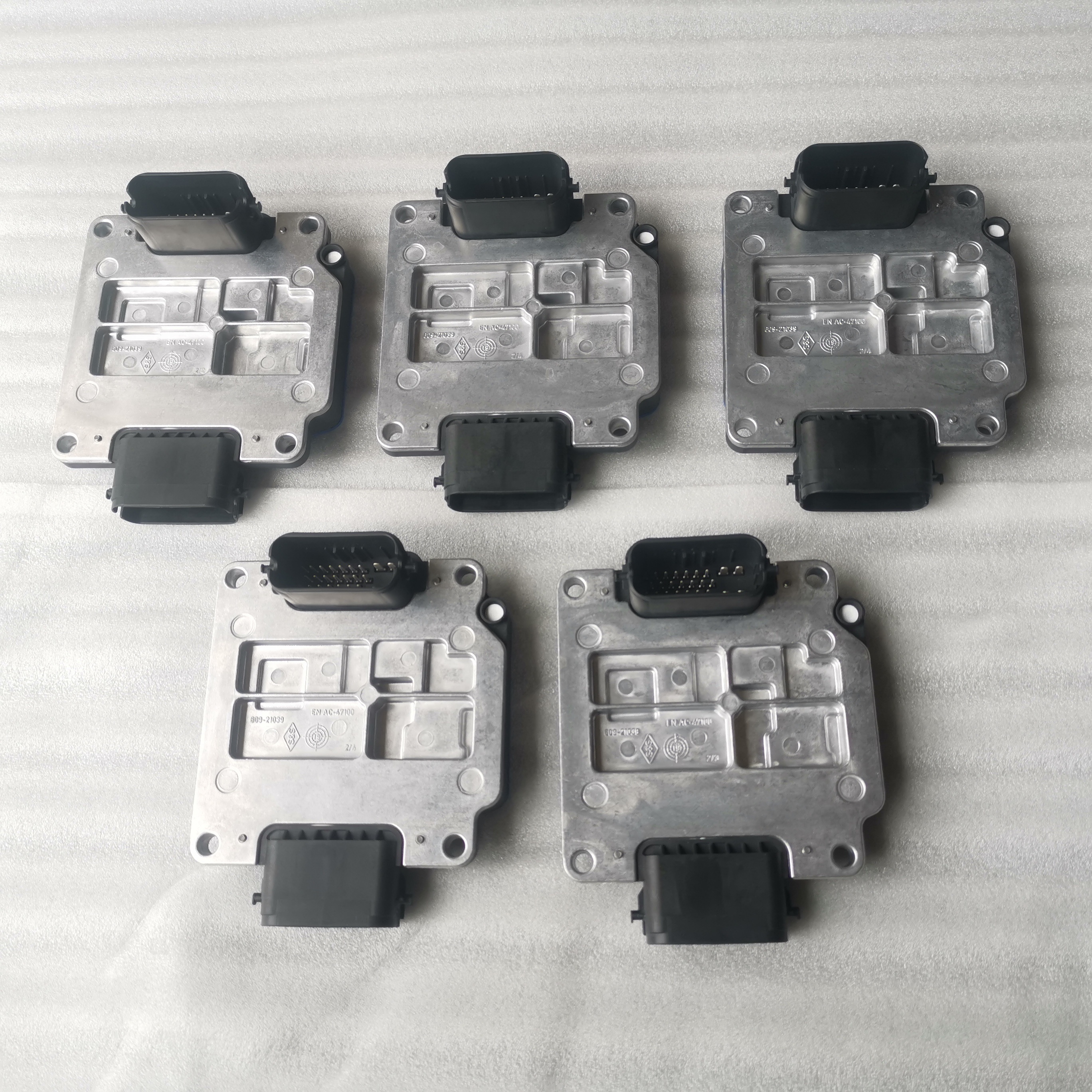 Yongliwei 6070310017 Computer Case - Retarder ECU for DONGFENG