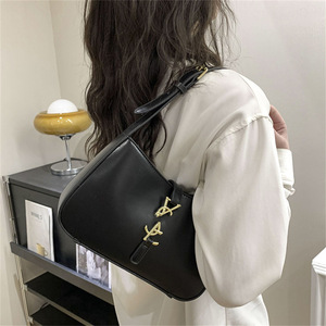 Bolso de Hombro para Mujer, Estilo Moderno, de Piel Sintética, Popular, Combinable con Todo, con Correa Única y Cierre de Solapa - Product Image 4
