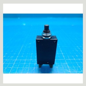 E-T-A 2-5700-IG1-K10-DD 2-5700-IG1-K10-DD 15A - Product Image 4