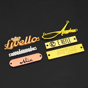 Sac d'accessoires du vêtement rectangle/carré avec logo en métal de marque personnalisée hijab gravé abaya écharpe chaussures pour canapé en rouleau - Product Image 3