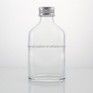 Échantillon gratuit bouteille de boisson en verre transparent 50ml <span class=keywords><strong>100ml</strong></span> 200ml 250ml 350ml bouteille de whisky liqueur en verre plat avec bouchon à vis - Product Image 4