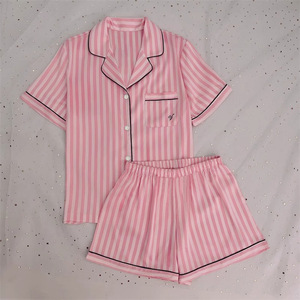 Pantaloncini a maniche corte a righe dolci da donna I vestiti per la casa possono essere indossati al di fuori della primavera e dell'estate Set di pigiami sottili da ragazza all'ingrosso - Product Image 3