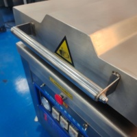 Penjualan Langsung Pabrik RuiCheng Mesin Vacuum Sealer Semi-Otomatis Listrik Tipe 500 untuk Daging Sapi Stainless Steel Kapasitas Tinggi 150kg/jam