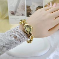 Montre à quartz pour femme, design irrégulier, élégante et raffinée, idéale pour le quotidien, les cadeaux et les soirées N2606056
