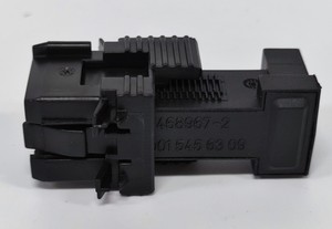 Interrupteur de feux stop et de <span class=keywords><strong>marche</strong></span> arrière HL-BZ905 pour 0015456309/A0015456309 avec garantie de 12 mois - Product Image 2