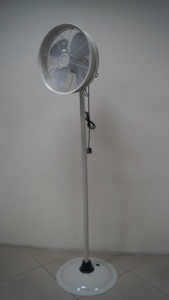 Ventilateur sur pied de 18 pouces OEM/ODM, électrique, hauteur réglable, en métal, avec fonction de brumisation, pour usage commercial/industriel GAPIDF026 (KTS-1845SS) - Product Image 3