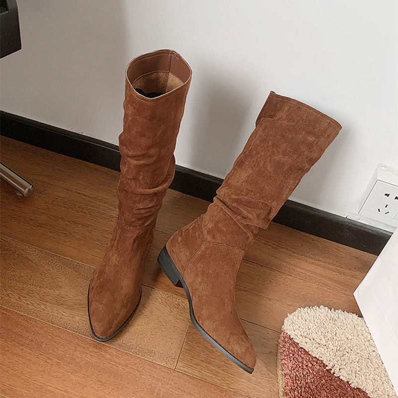 สีน้ำตาล