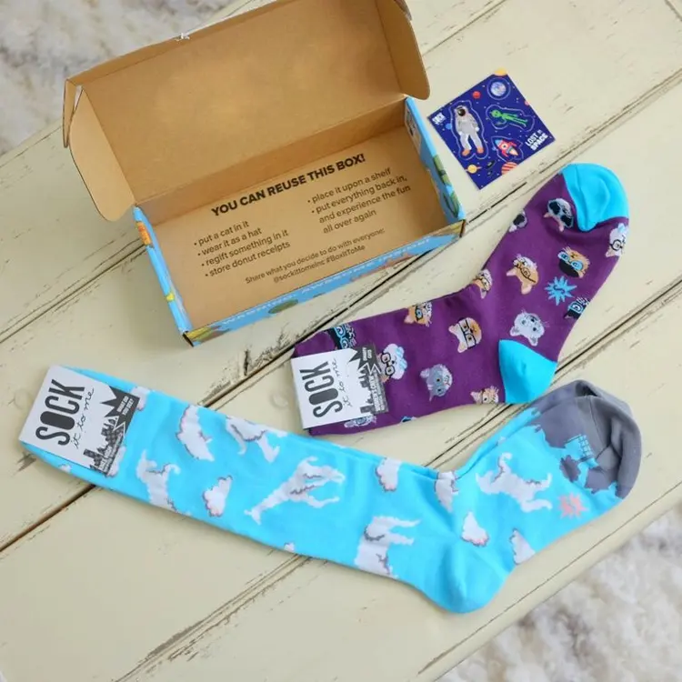 Fashion attractive design custom 2021 trending products baby sports cheap personalized ladies sock paper gift box